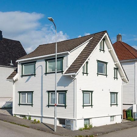 Practical Basement Apt With All Home Comforts Close To City Centre Stavanger Exteriör bild