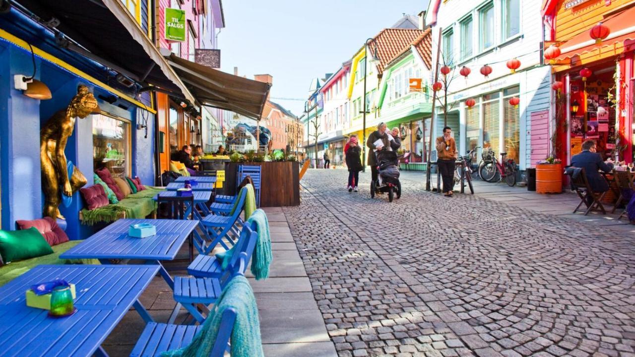 Practical Basement Apt With All Home Comforts Close To City Centre Stavanger Exteriör bild