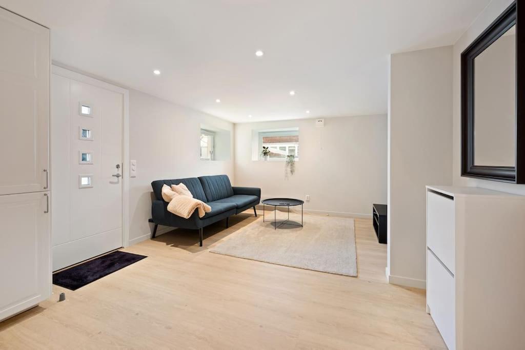 Practical Basement Apt With All Home Comforts Close To City Centre Stavanger Exteriör bild